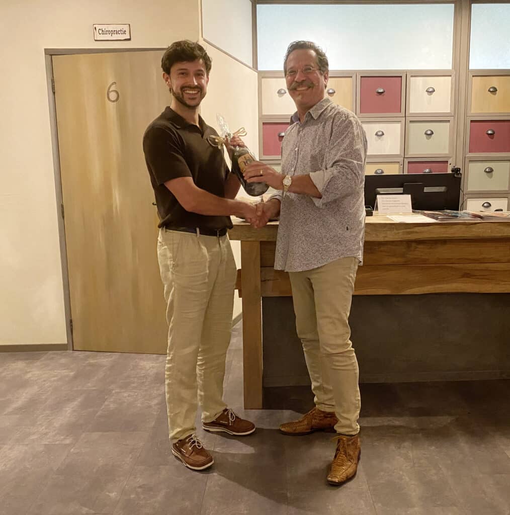 Arnaud, onze nieuwe Chiropractor is begonnen... 10 jack en arnaud