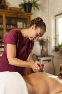 Ayurvedische massages nu ook op donderdagen 2 myrthe-ayurveda-b